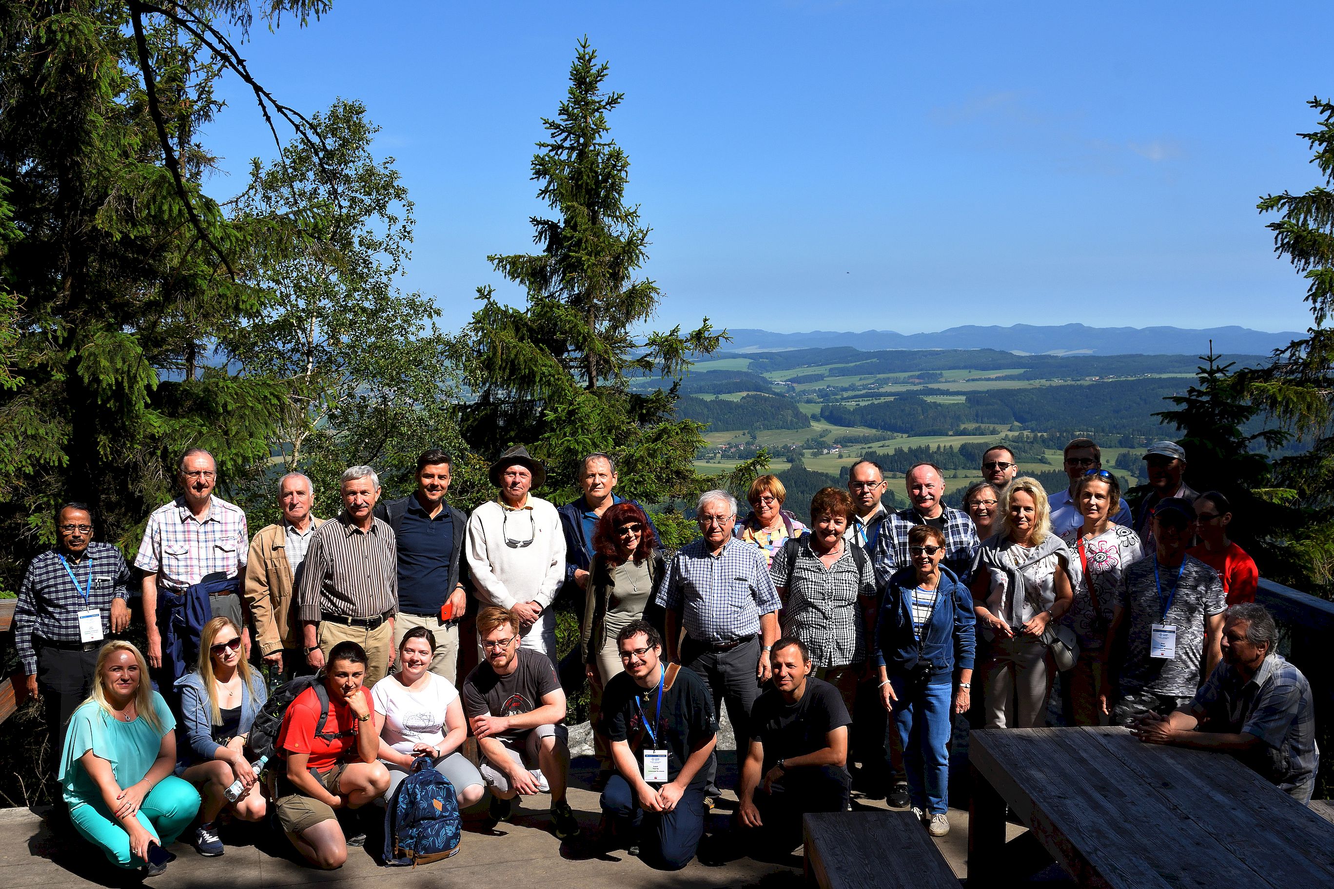 Group photo of participants of the V EMR-PL Forum during the trip